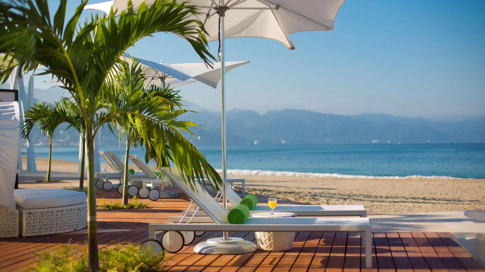 The Hacienda At Krystal Grand Puerto Vallarta (Adults Only) 5*,